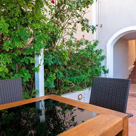 By Thira Fira (Santorini)