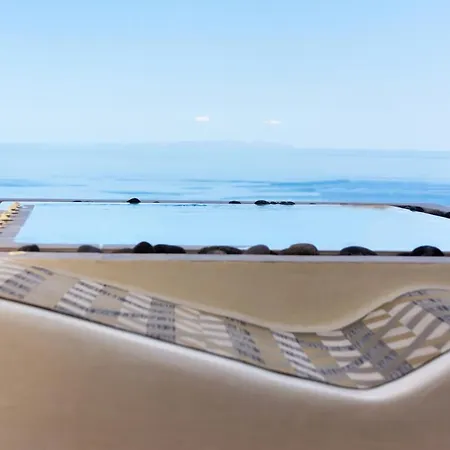 By Thira Fira (Santorini)