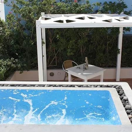 By Thira Fira (Santorini)