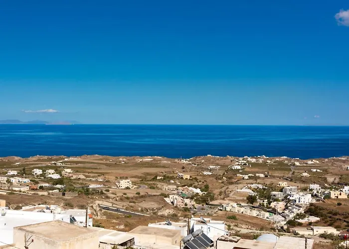 By Thira * Fira (Santorini)