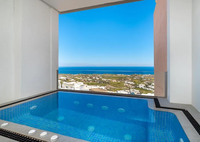 By Thira Fira (Santorini)