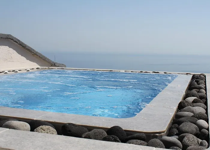 By Thira * Fira (Santorini)